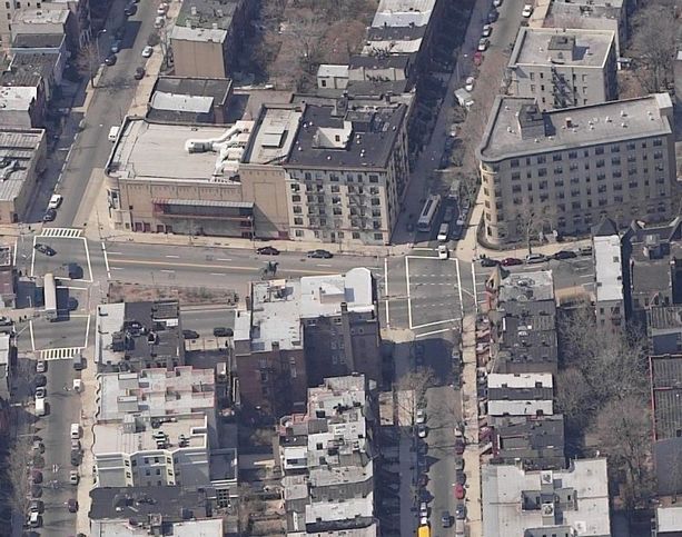 Grant Square: Grant Square - bedford av -  dean str 2